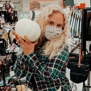 Meet your Posher, Annabelle